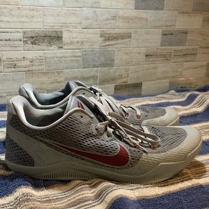 Kobe 11 lower Marion size 13